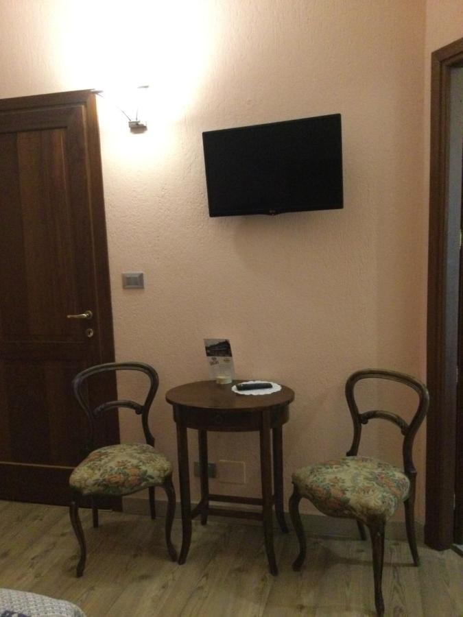 B&B Les Fleurs Gignod Exteriör bild