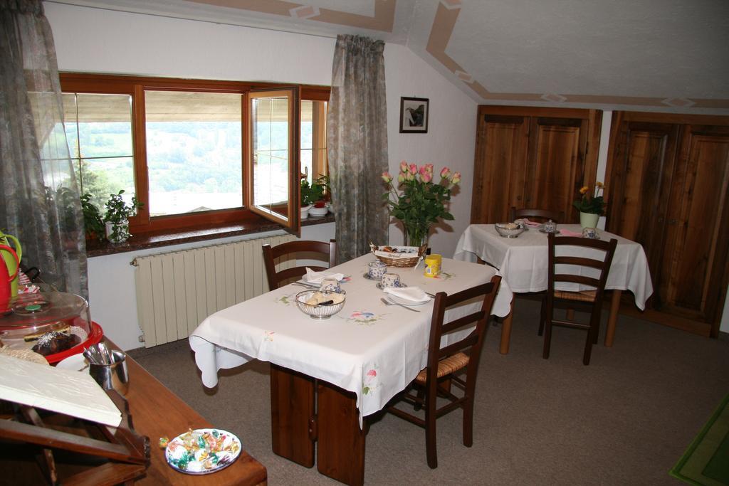 B&B Les Fleurs Gignod Exteriör bild