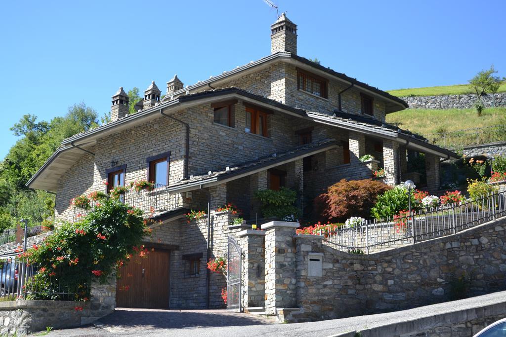 B&B Les Fleurs Gignod Exteriör bild